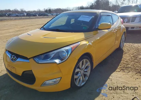 2013 Hyundai Veloster Base W/Black from USA, damaged, VIN KMHTC6AD1DU134650